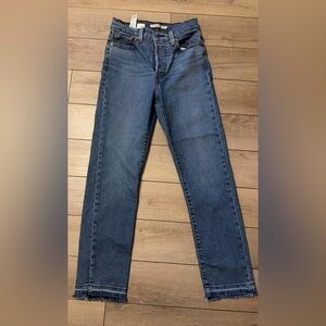 Levi’s wedgie Straight-Leg Blue Jeans size 26